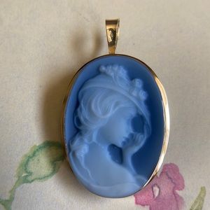 Solid 18K Gold Cameo Ladies Portrait Blue Agate Stone Set Pendant/Brooch Pin!